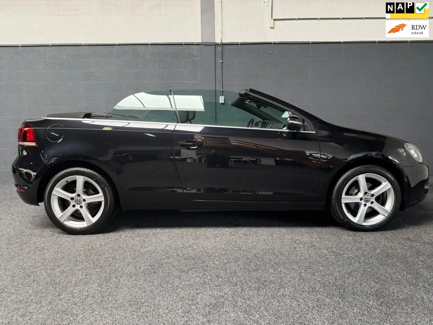 Volkswagen Golf Cabriolet 1.2 TSI BlueMotion Negro - 1