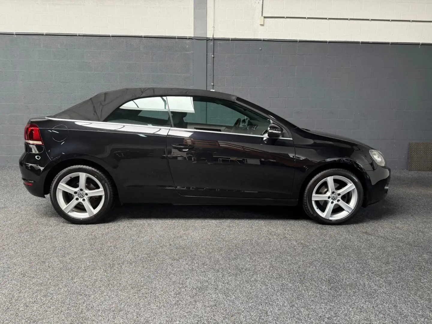 Volkswagen Golf Cabriolet 1.2 TSI BlueMotion Negro - 2