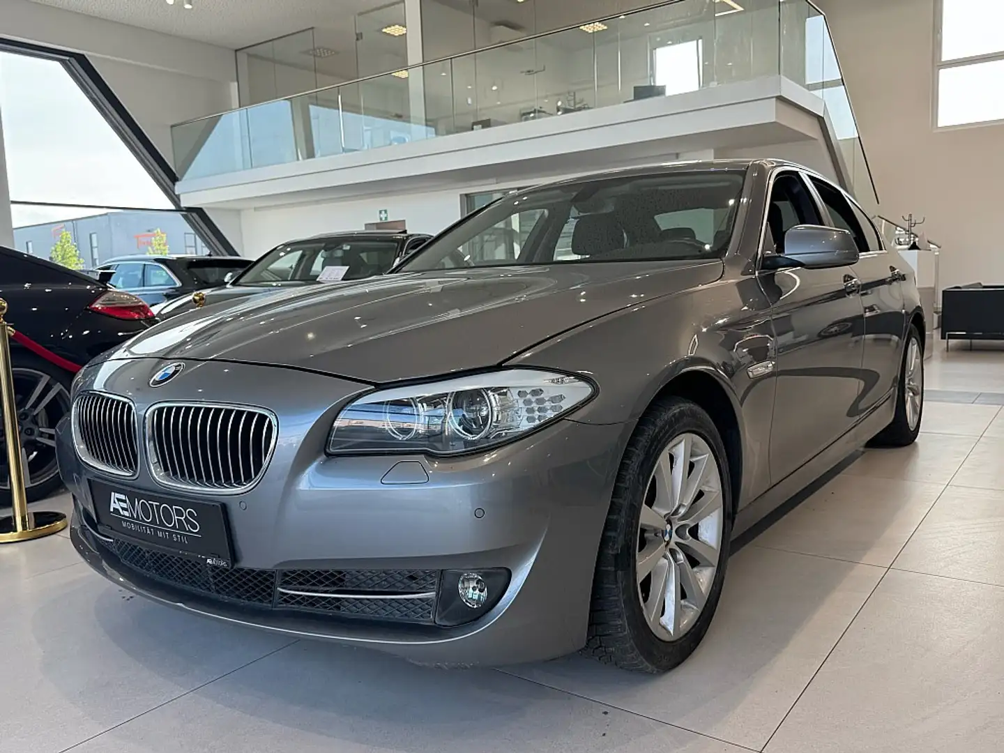 BMW 525 xd Österreich-Paket Aut.//MOTORSCHADEN//EXPORT// Szürke - 1