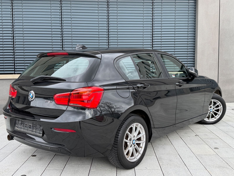 BMW 118 i Sport Line*LED*NAVI*Automatik*SHZ*ALU* — photo 9