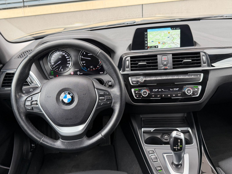 BMW 118 i Sport Line*LED*NAVI*Automatik*SHZ*ALU* — photo 12