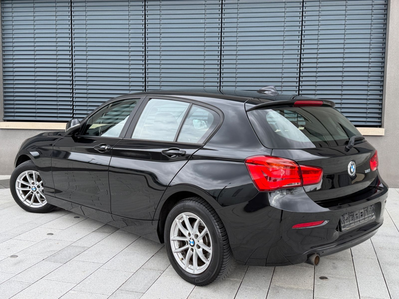 BMW 118 i Sport Line*LED*NAVI*Automatik*SHZ*ALU* — photo 7