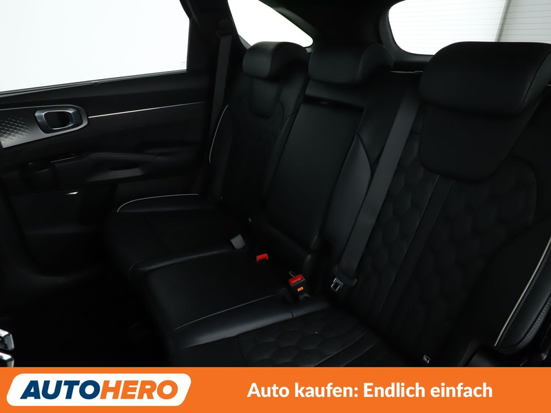 Kia Sorento 1.6 TGDI Plug-in Hybrid Platinum 4WD — photo 14