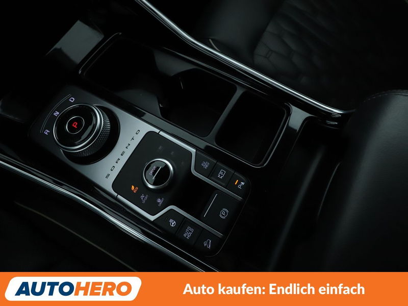 Kia Sorento 1.6 TGDI Plug-in Hybrid Platinum 4WD — photo 24