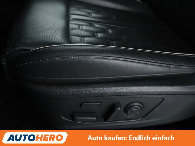 Kia Sorento 1.6 TGDI Plug-in Hybrid Platinum 4WD — photo 30