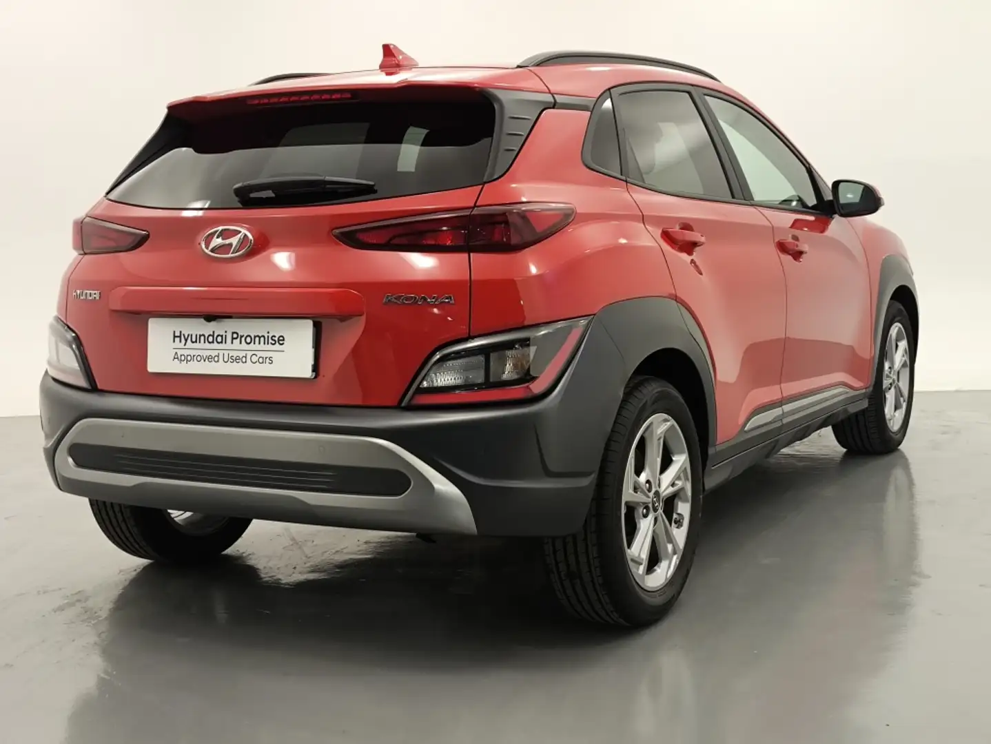 Hyundai KONA 1.0 TGDI Tecno 4x2 Rojo - 2