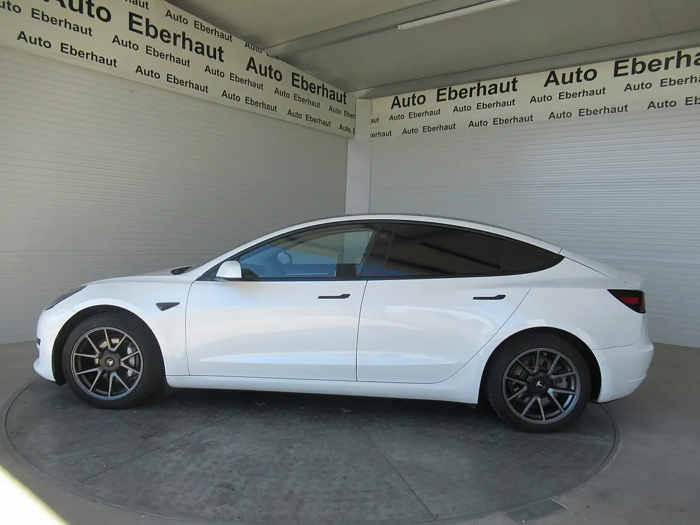 Tesla Model 3 Standard Range 58 kWh *Leder *LED *ACC *NAVI Weiß - 2