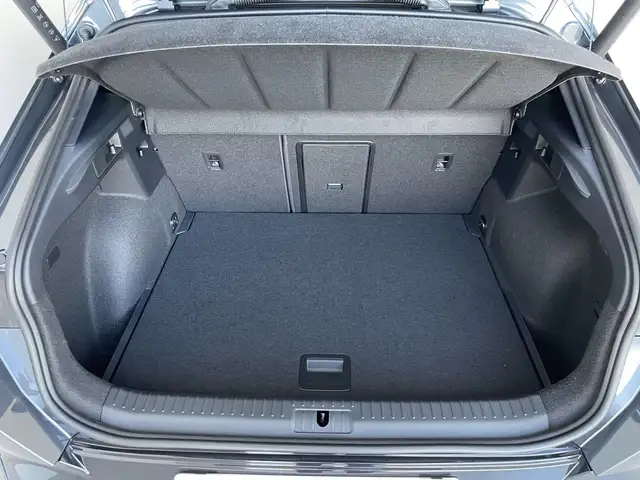 Cupra Formentor view 7