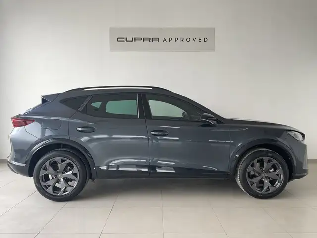 Cupra Formentor view 3