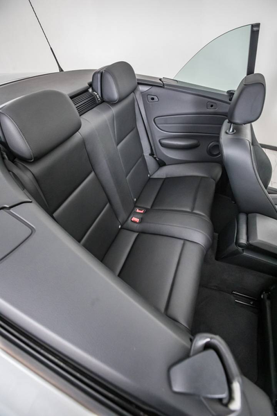BMW 118 Cabriolet / 2.0L Essence — photo 14