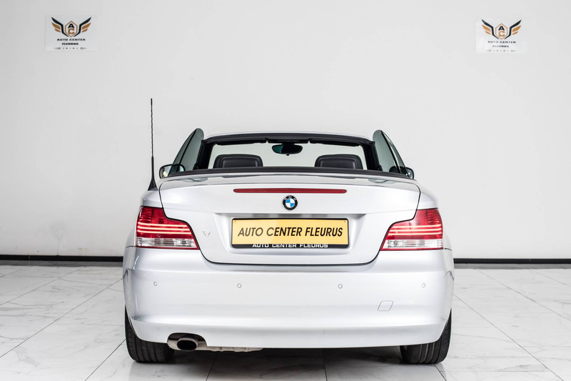 BMW 118 Cabriolet / 2.0L Essence — photo 6