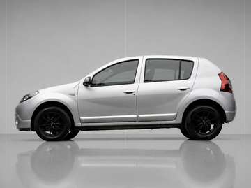 1.2 Blackline (AIRCO,BLUETOOTH,CRUISE,SPORTSTOELEN