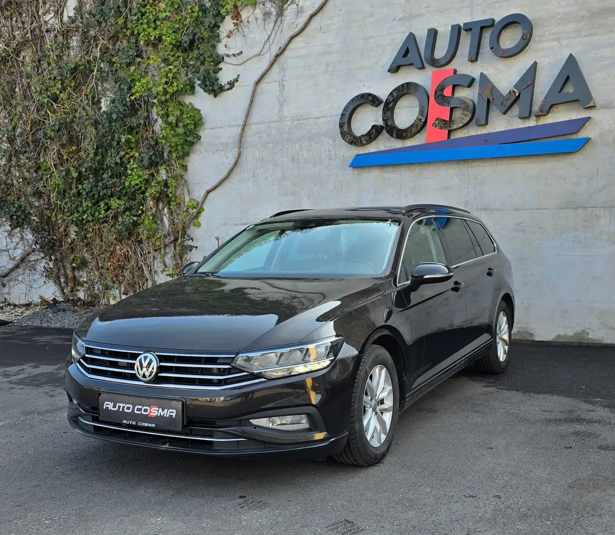 Volkswagen Passat Variant Business Braun - 1