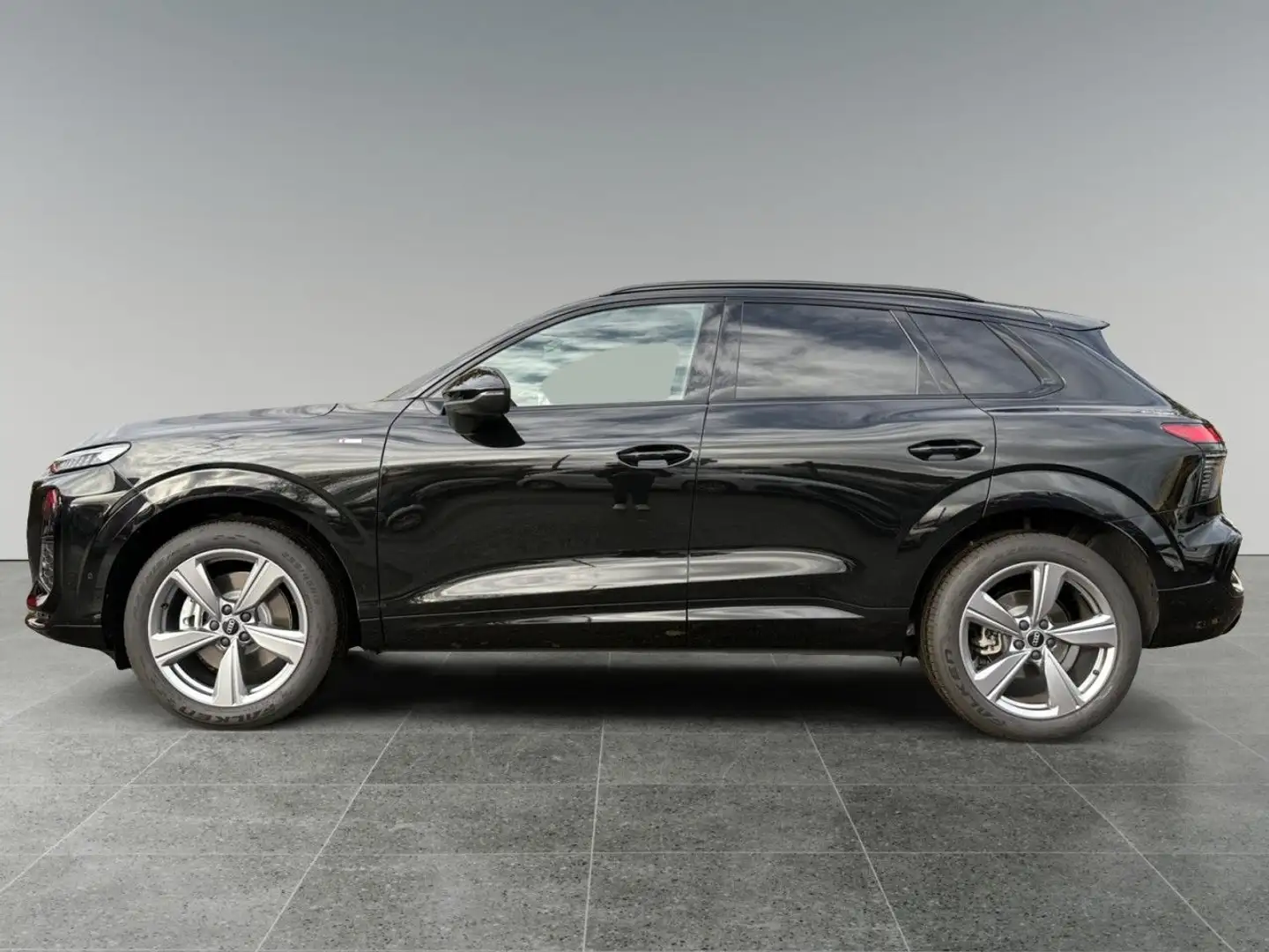 Audi Q3 SUV TDI 110 kW S tronic Sportpaket Bluetooth Schwarz - 2