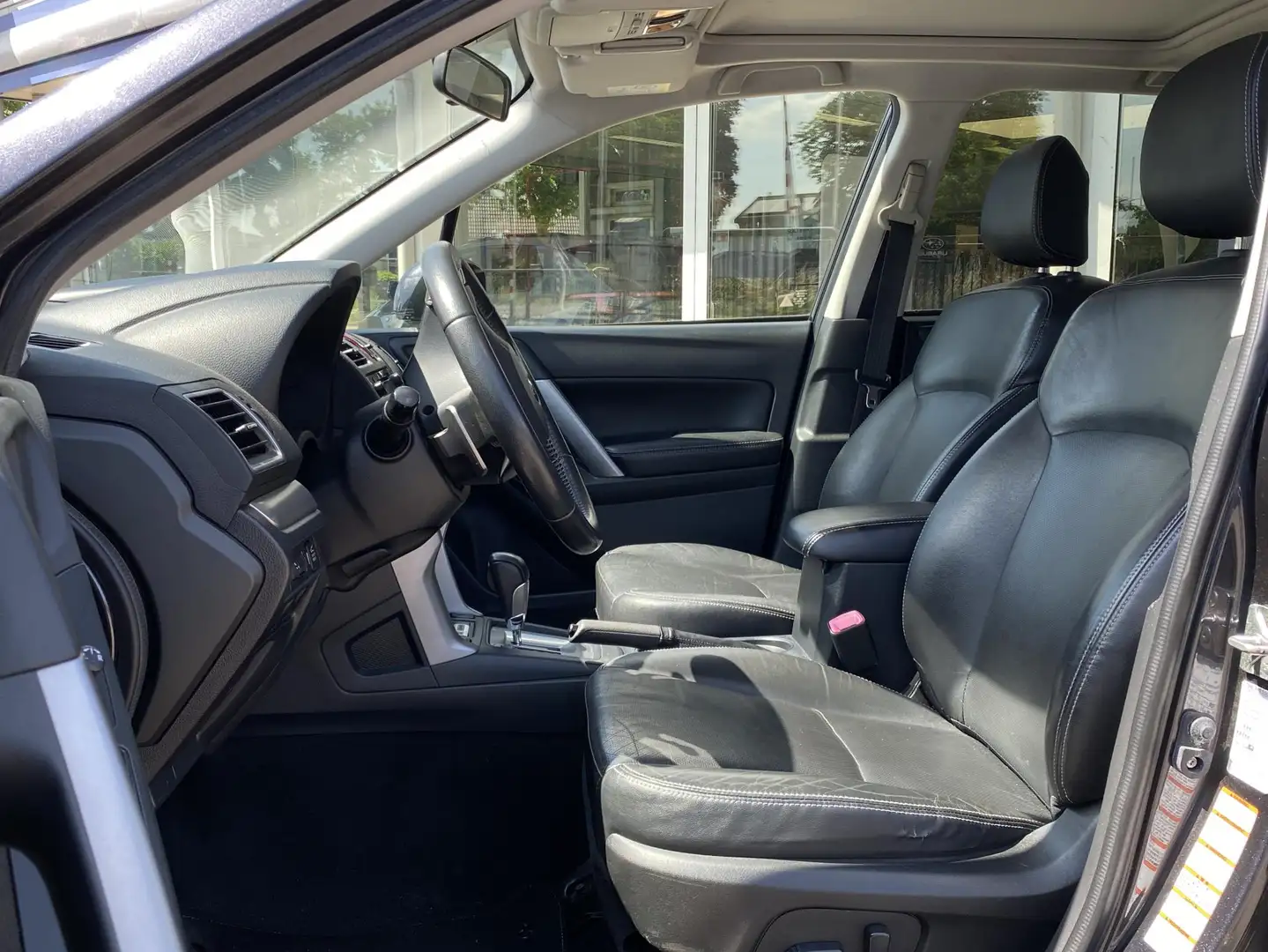Subaru Forester 2.0 Premium | Navigatie | Stoelverwarming | Ledere Gris - 2