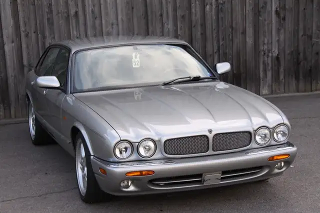 Jaguar XJR Top gepflegter XJR mit 2 Jahre Garantie