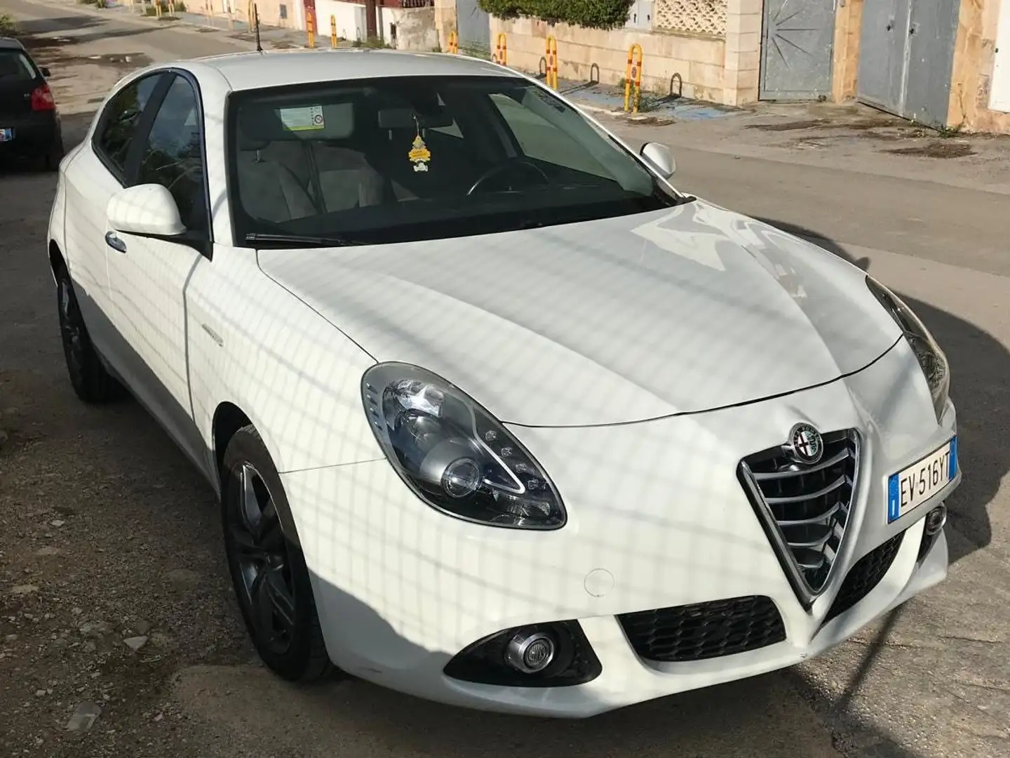 Alfa Romeo Giulietta Giulietta III 2010 1.6 jtdm Exclusive E5+ Bianco - 1