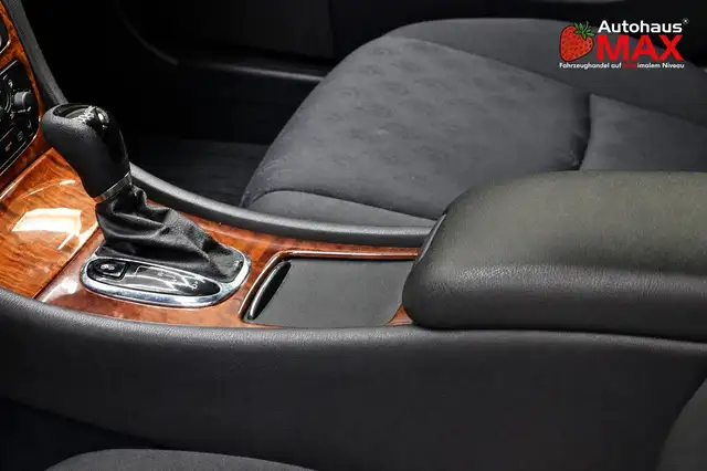 Mercedes-Benz C view 12