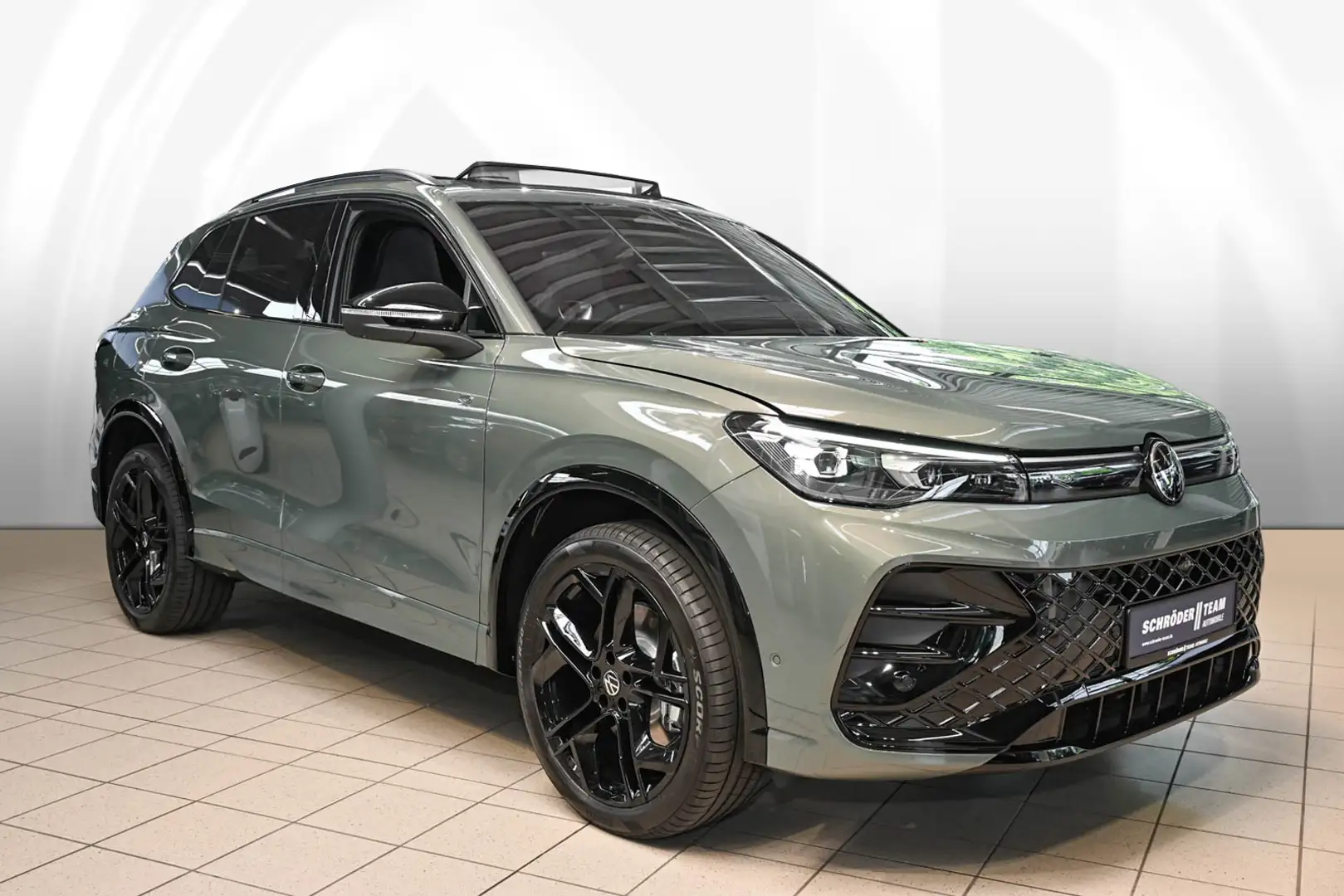 Volkswagen Tiguan 1.5 TSI eHybrid DSG R-Line Black Style Grün - 2