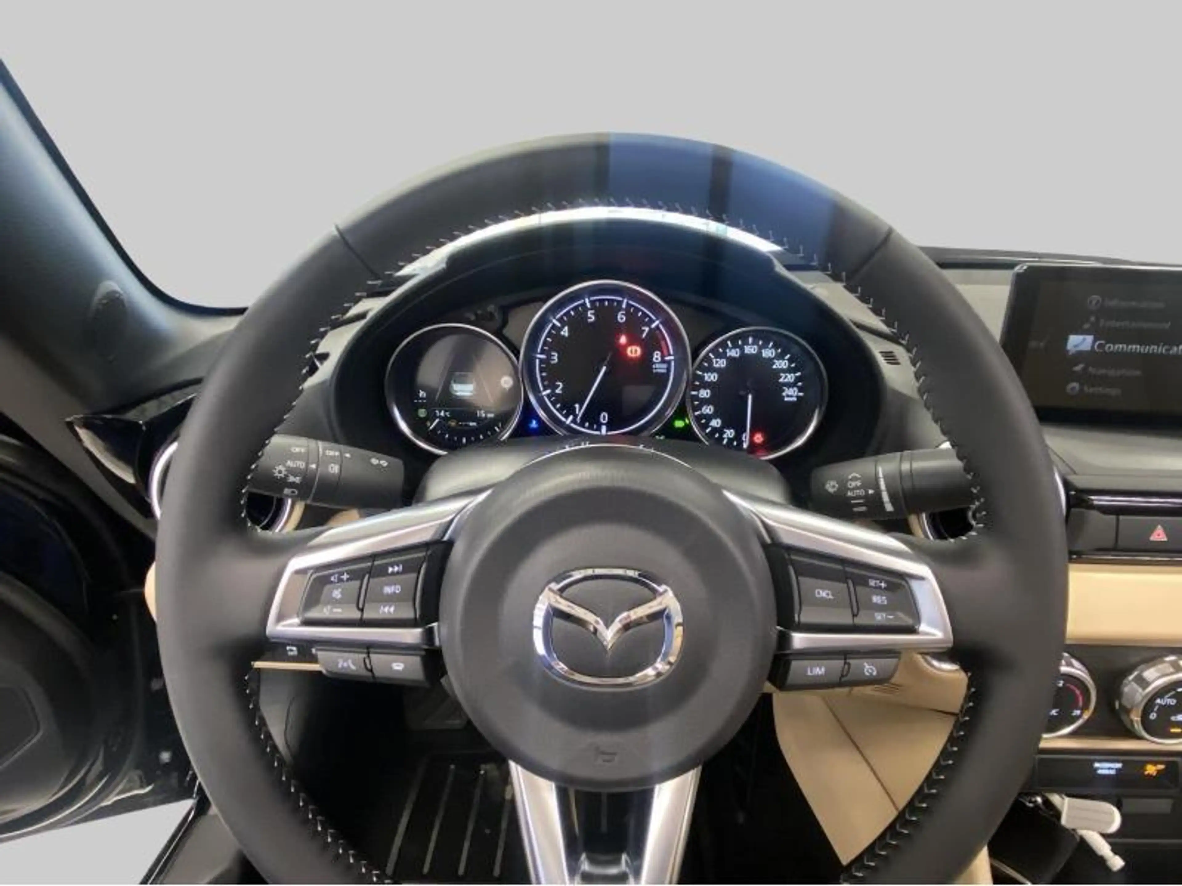 Mazda MX-5 1.5L Skyactiv-G 132 hp Kazari Roadster — photo 13