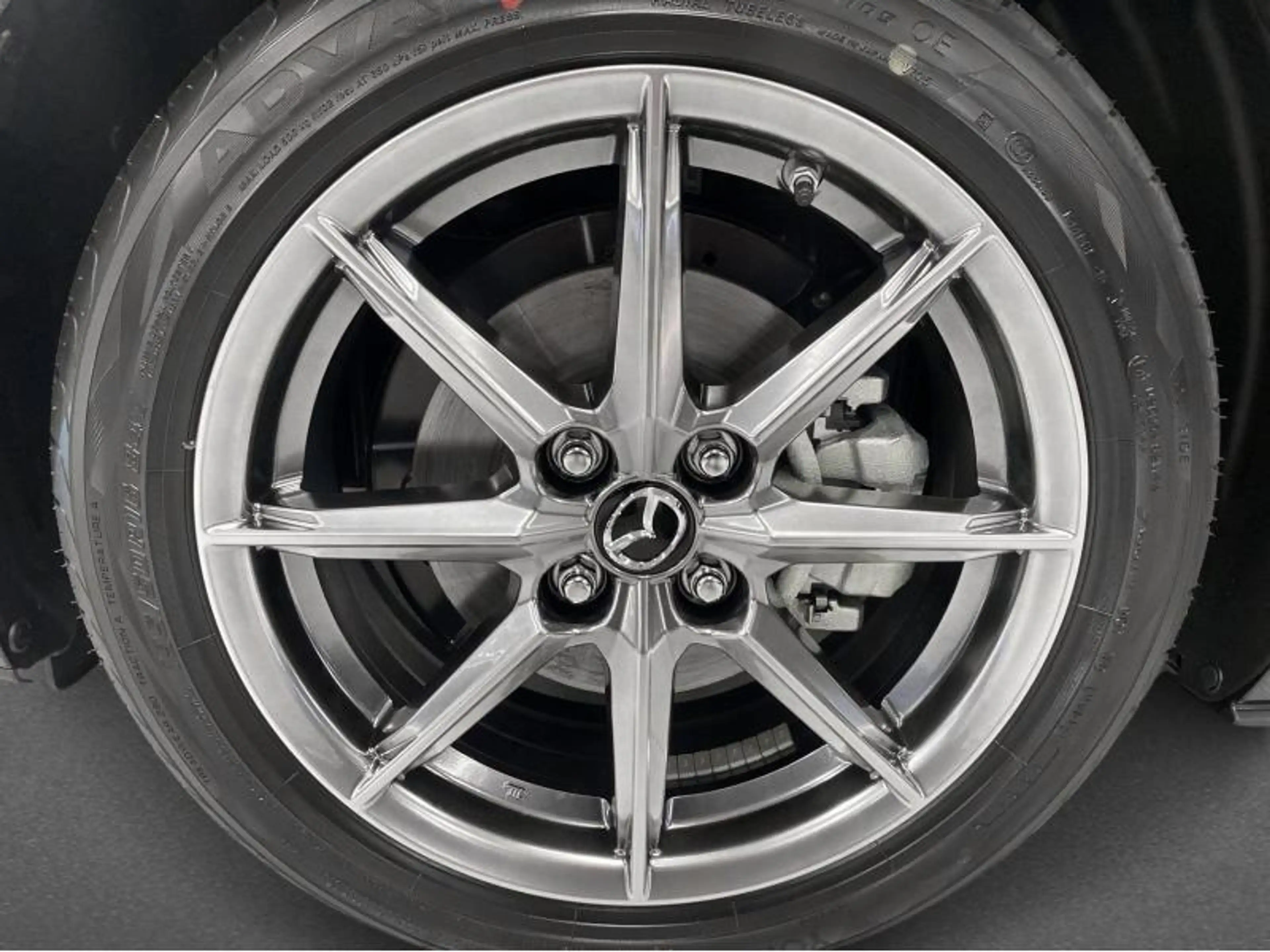 Mazda MX-5 1.5L Skyactiv-G 132 hp Kazari Roadster — photo 15