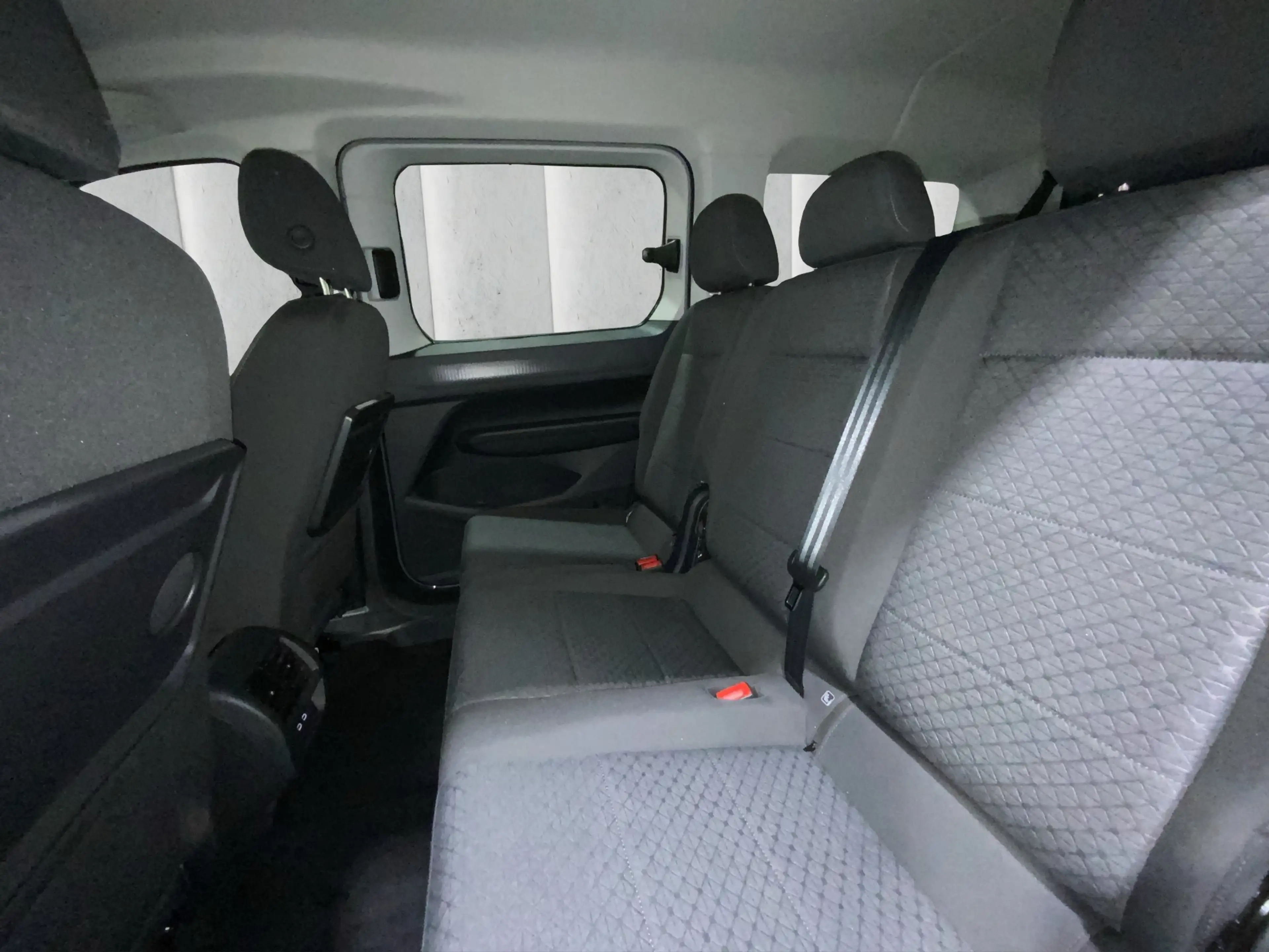 Ford Grand Tourneo Connect Titanium Aut.*AHK*ACC*KAM*NAVI*SHZ — photo 11