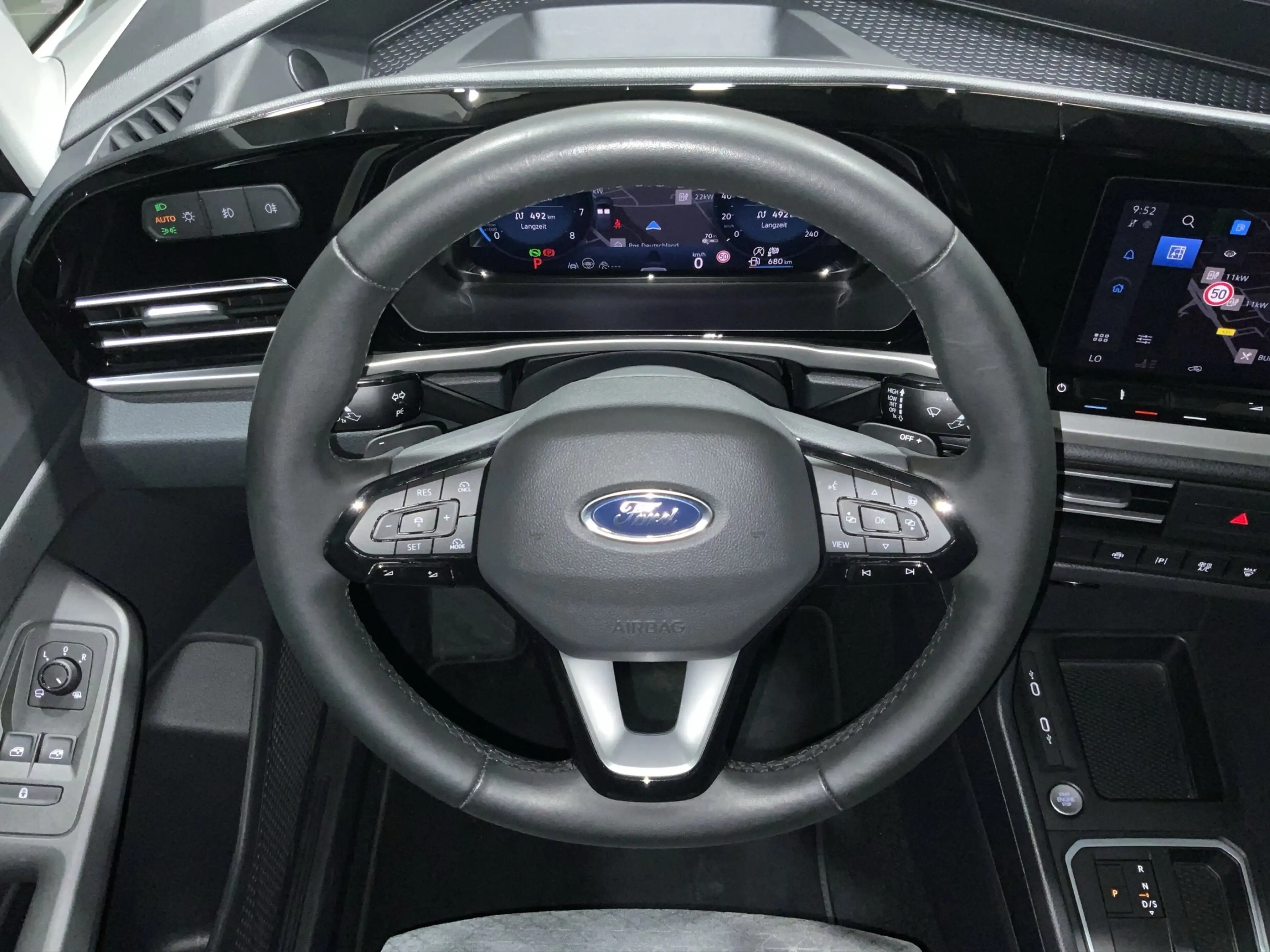 Ford Grand Tourneo Connect Titanium Aut.*AHK*ACC*KAM*NAVI*SHZ — photo 13