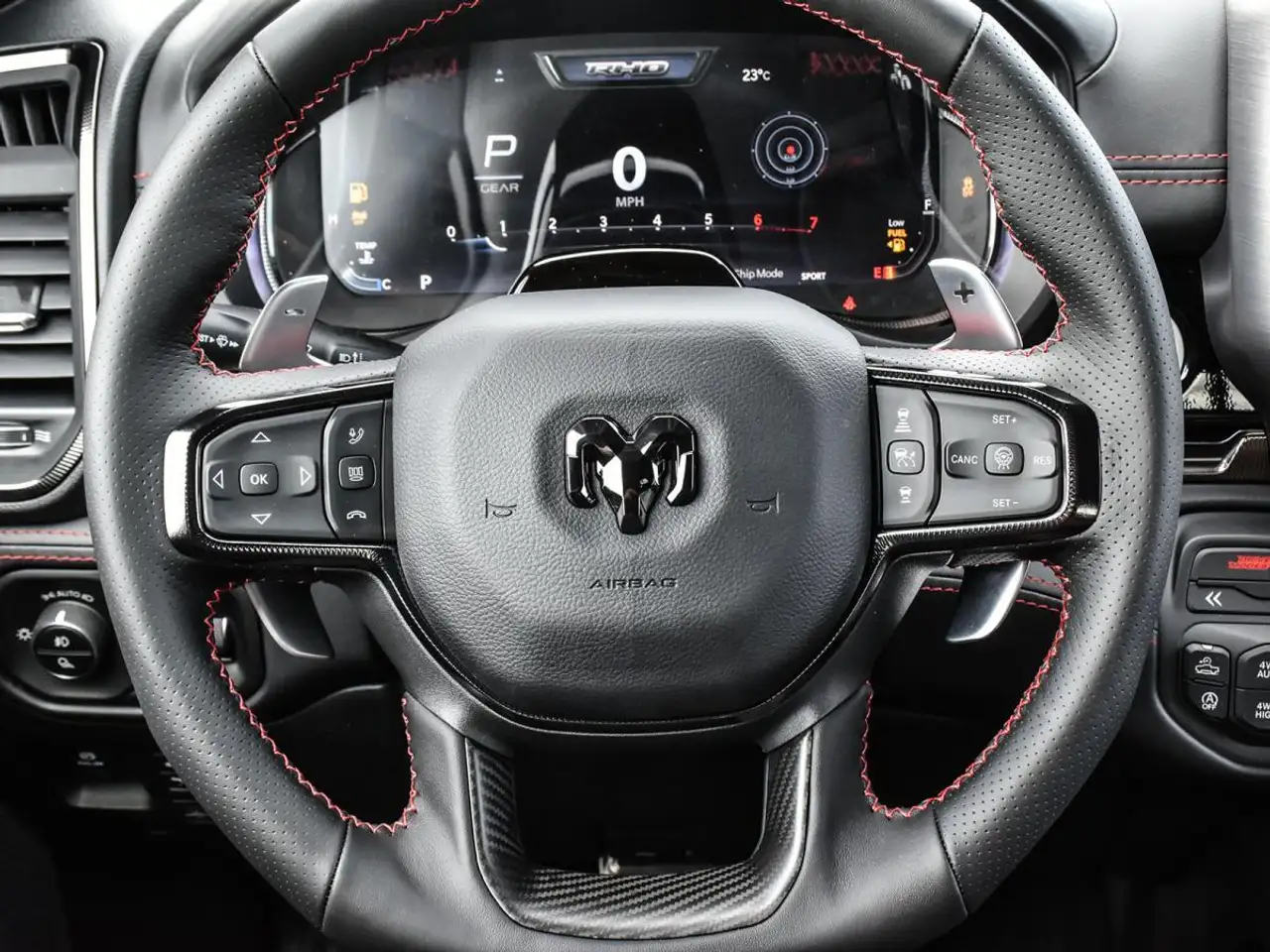 RAM 1500 снимка RAM 1500