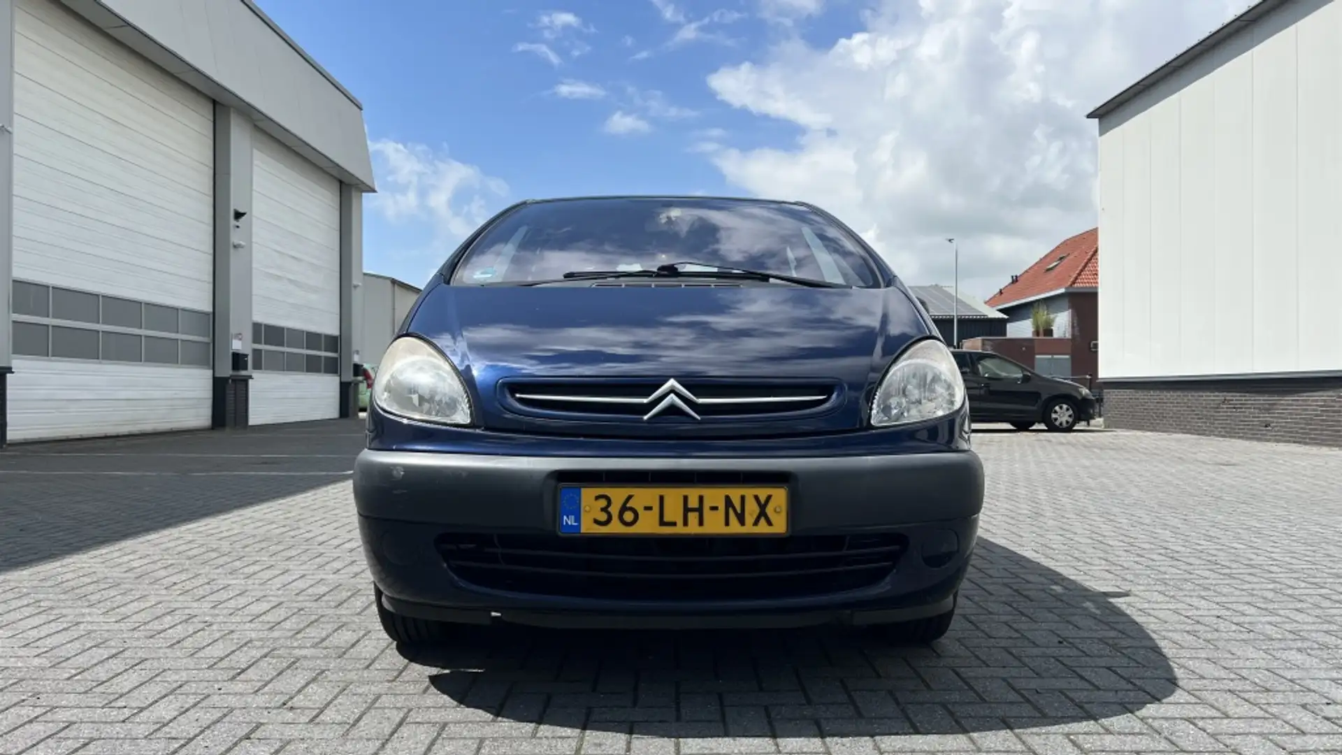 Citroen Xsara Picasso 1.8i-16V Plaisir Modrá - 2