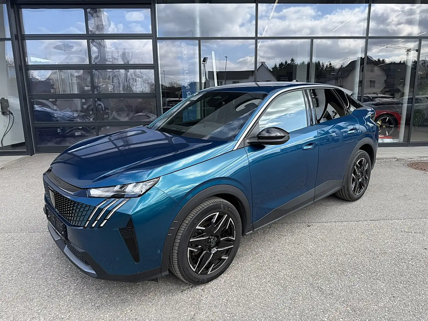 Peugeot 3008 Hybrid 145 e-DCS6 Blau - 2