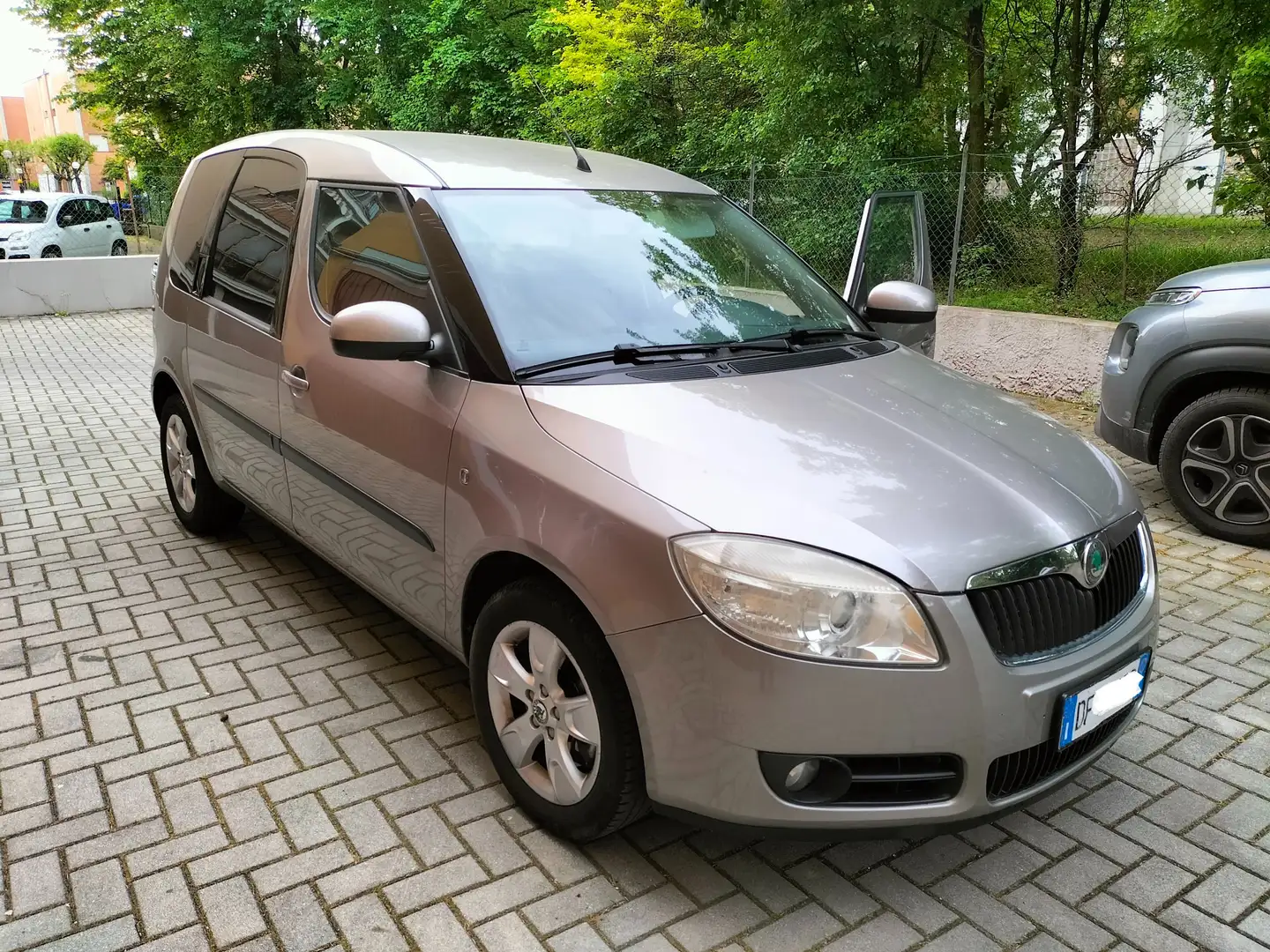 Skoda Roomster Roomster 2006 1.6 Style Beżowy - 1