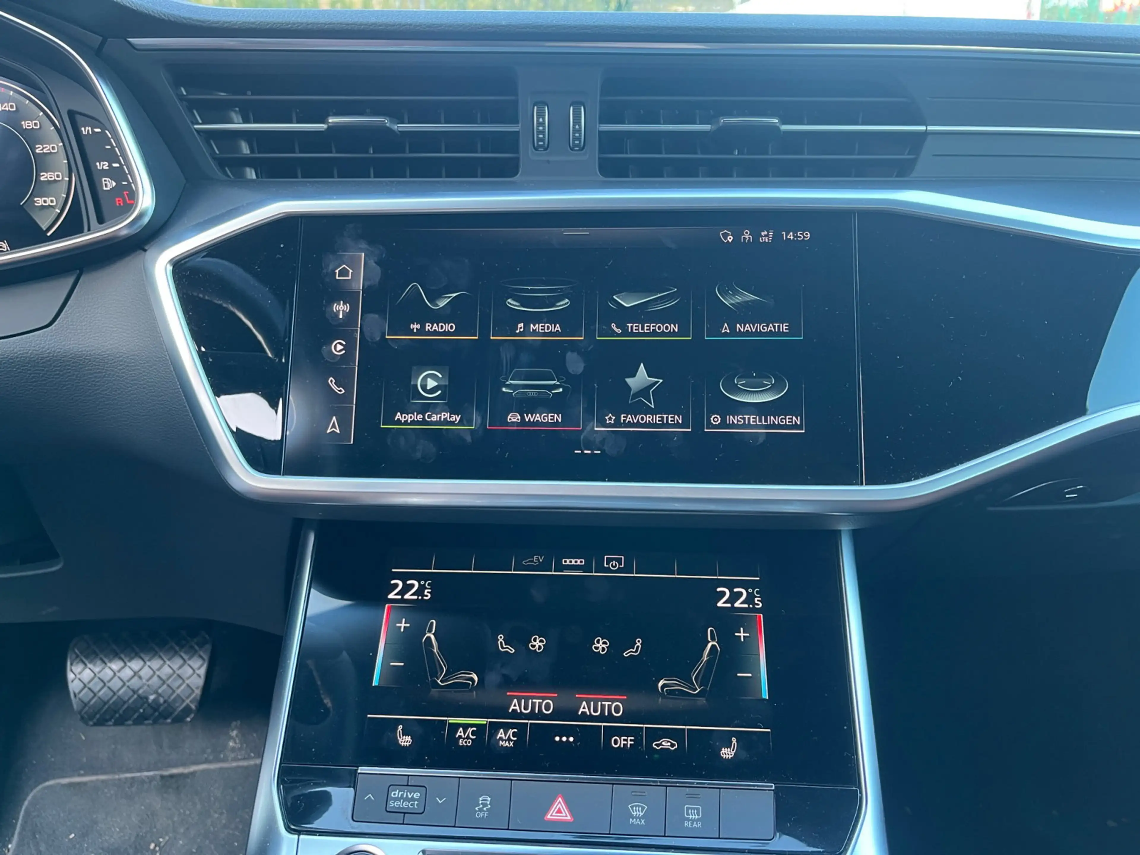 Audi A6 Attraction 50 TFSIe Quattro 299 PK S-Tronic — photo 13