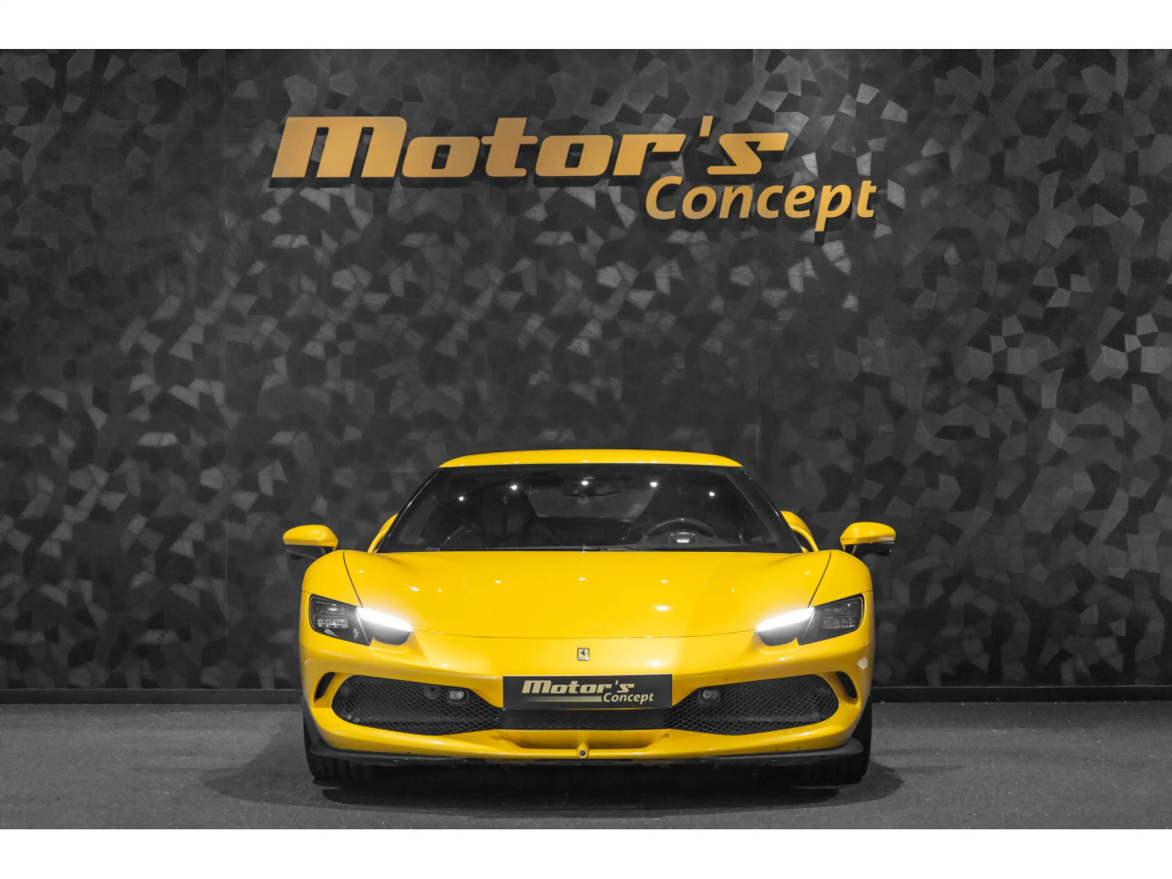 Ferrari 296 GTB GIALLO TRIPLO STRATO EXTRARANGE — photo 4