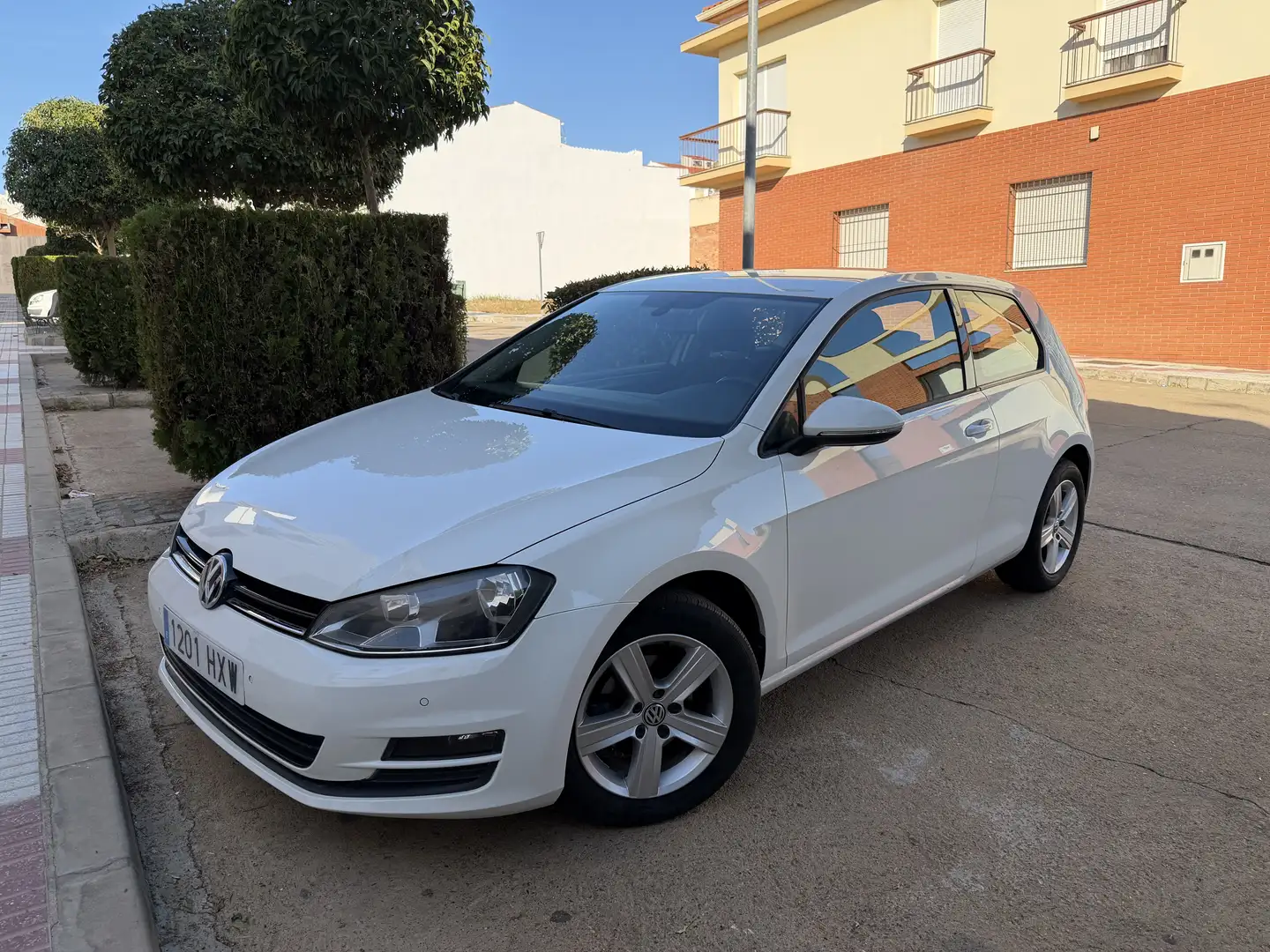 Volkswagen Golf 1.6TDI CR BMT Bluemotion 110 - 1