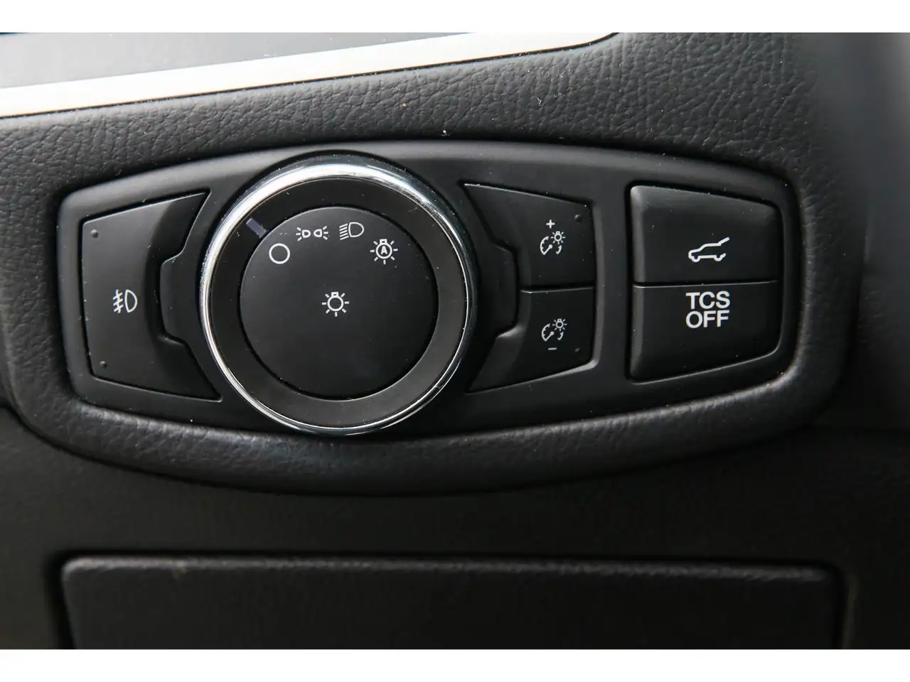 Ford Edge photo Ford Edge
