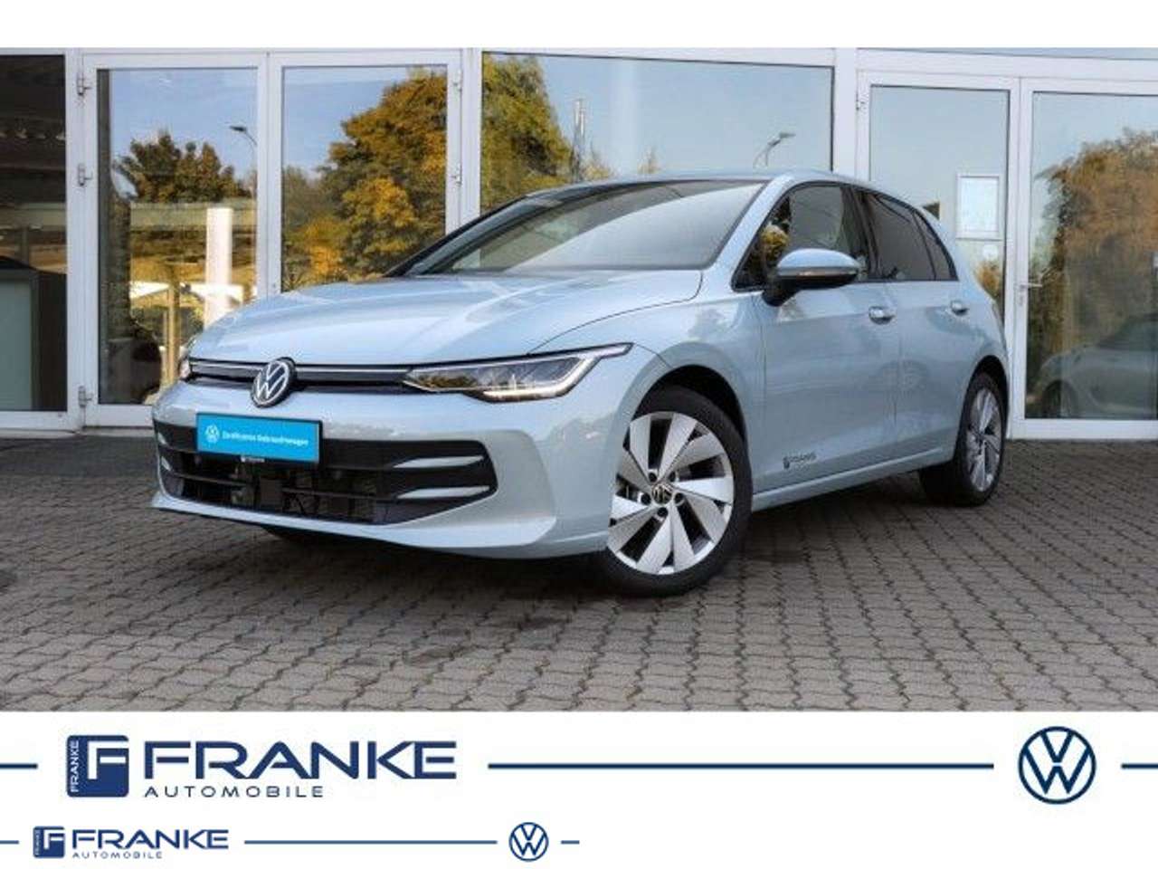 Volkswagen Golf — Volkswagen Golf VIII 1.5 TSI Life AHZV Navi beh. Lenkrad