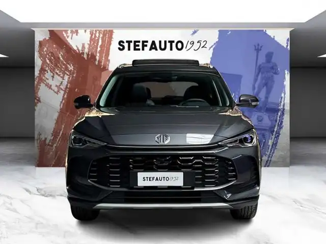 MG ZS view 4