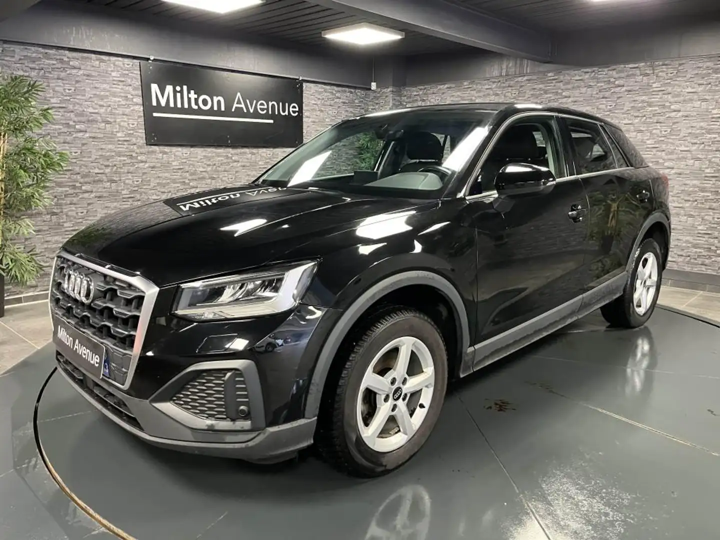 Audi Q2 1.5 35 TFSI - 150 - BV S-tronic  Business line Noir - 1