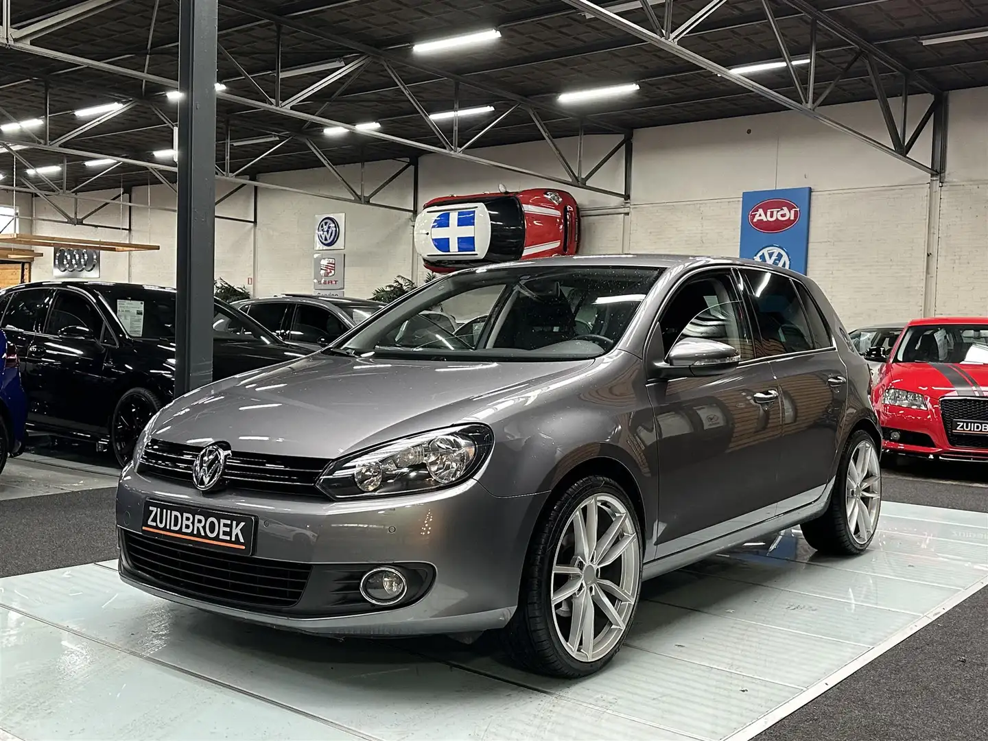 Volkswagen Golf 1.4 TSI 122PK 5-Deurs Clima Airco CARPLAY NAVI Zwart - 1