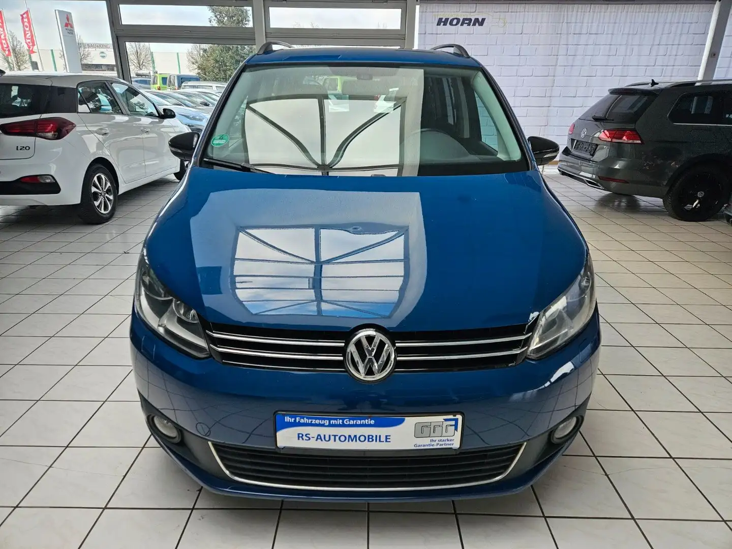 Volkswagen Touran 2,0 TDI Match VAV/Cam/MFL/PDC/SHZ/AHK Blau - 2