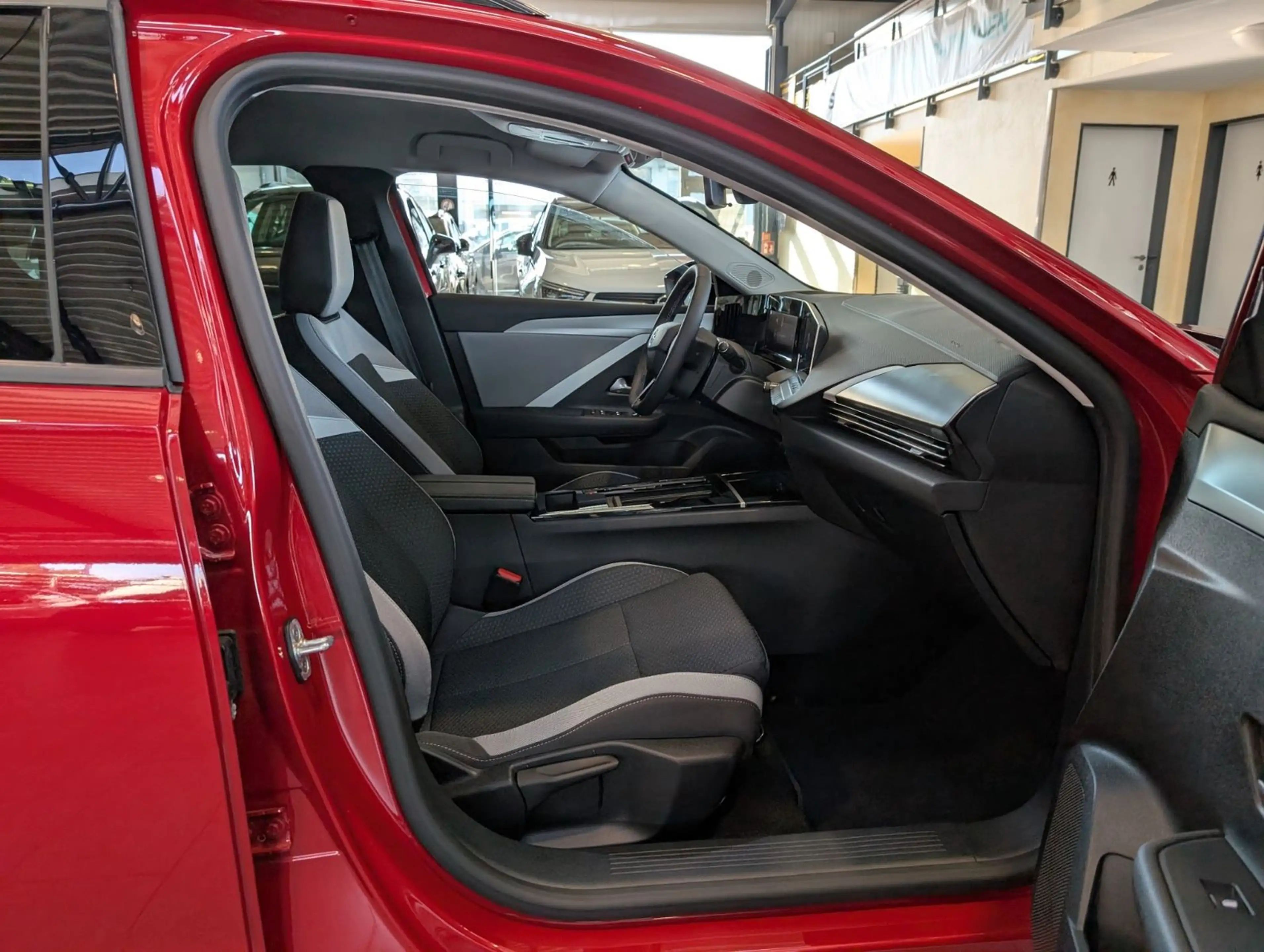 Opel Astra SH LH Navi Android Apple Kamera 11 kWh OBC — photo 15