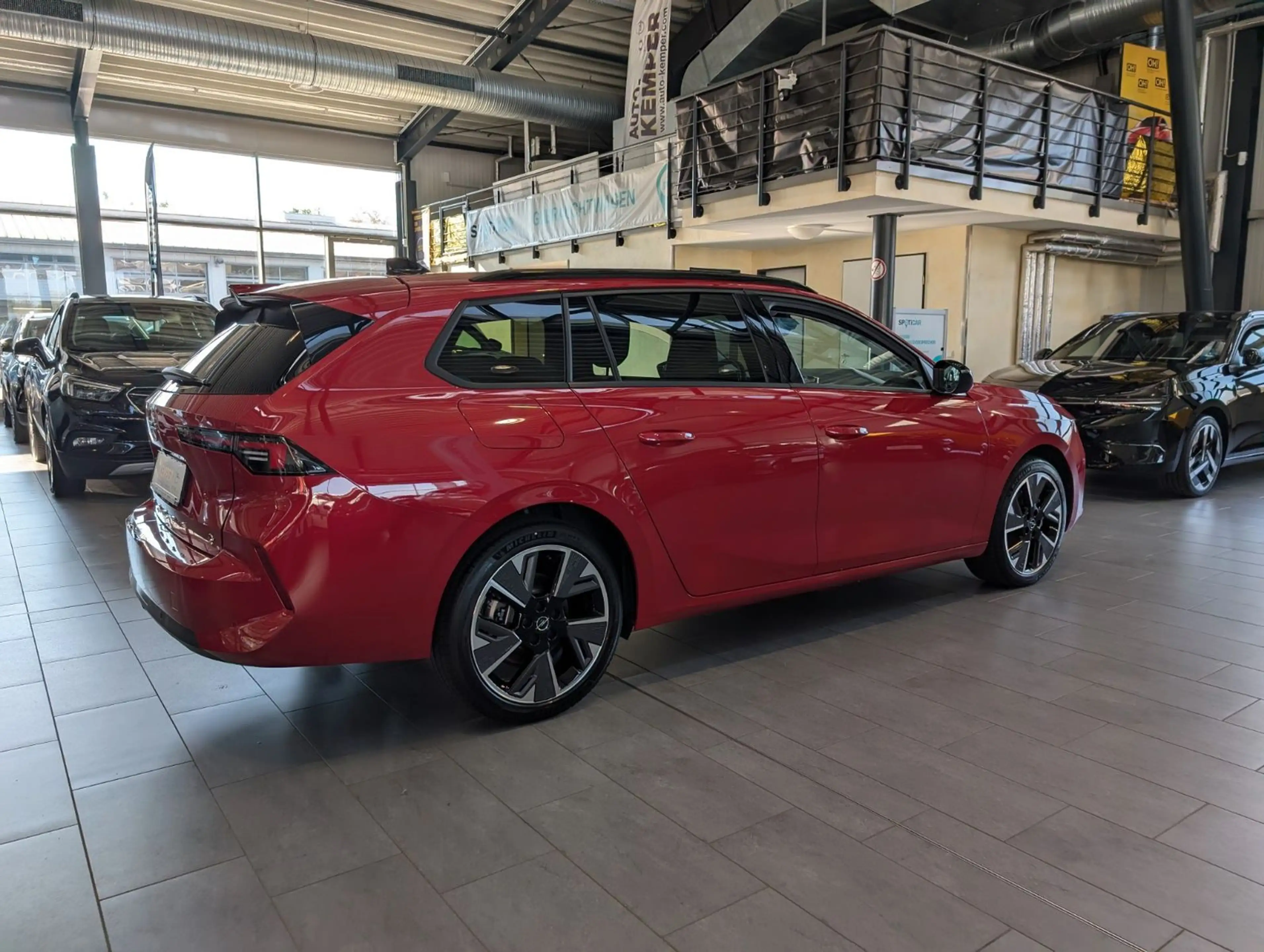 Opel Astra SH LH Navi Android Apple Kamera 11 kWh OBC — photo 3