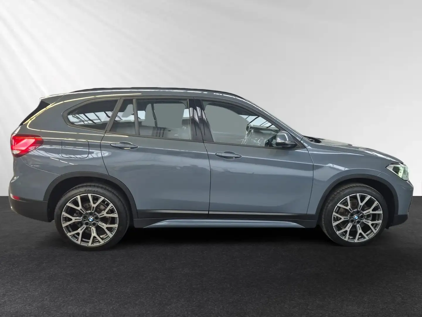 BMW X1 xDrive25d SportLine|Head-Up|Stop&Go|DA-Plus Grau - 2