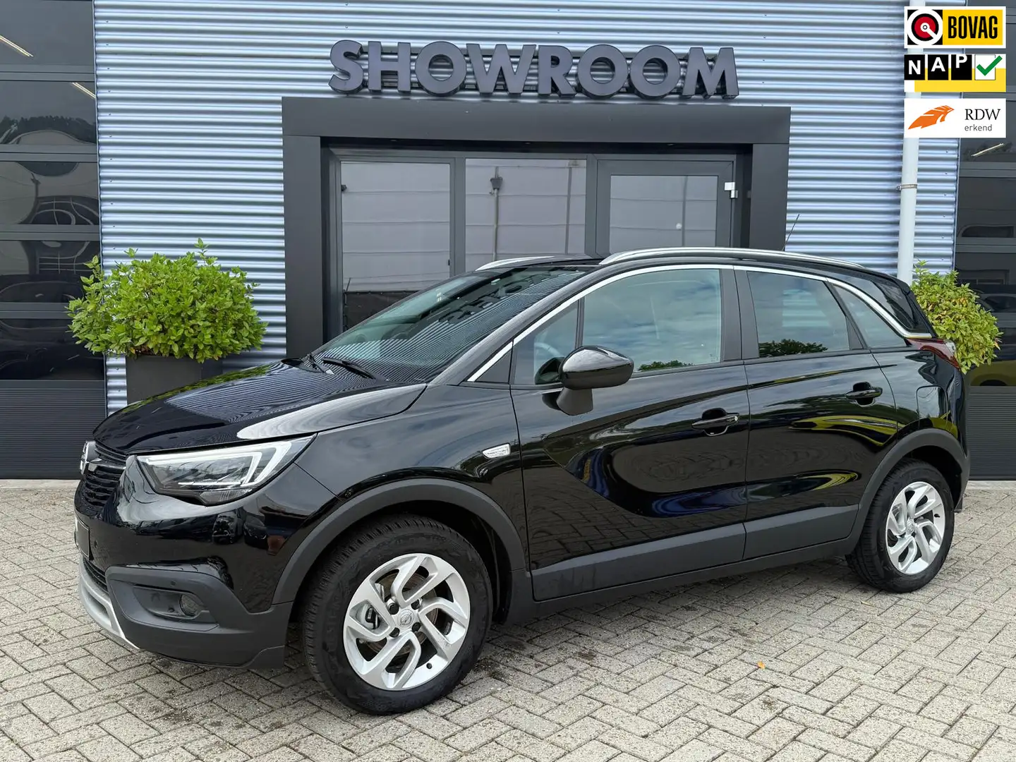 Opel Crossland X 1.2 Turbo Innovation|Applecarplay|Camera|Cruise Чорний - 1