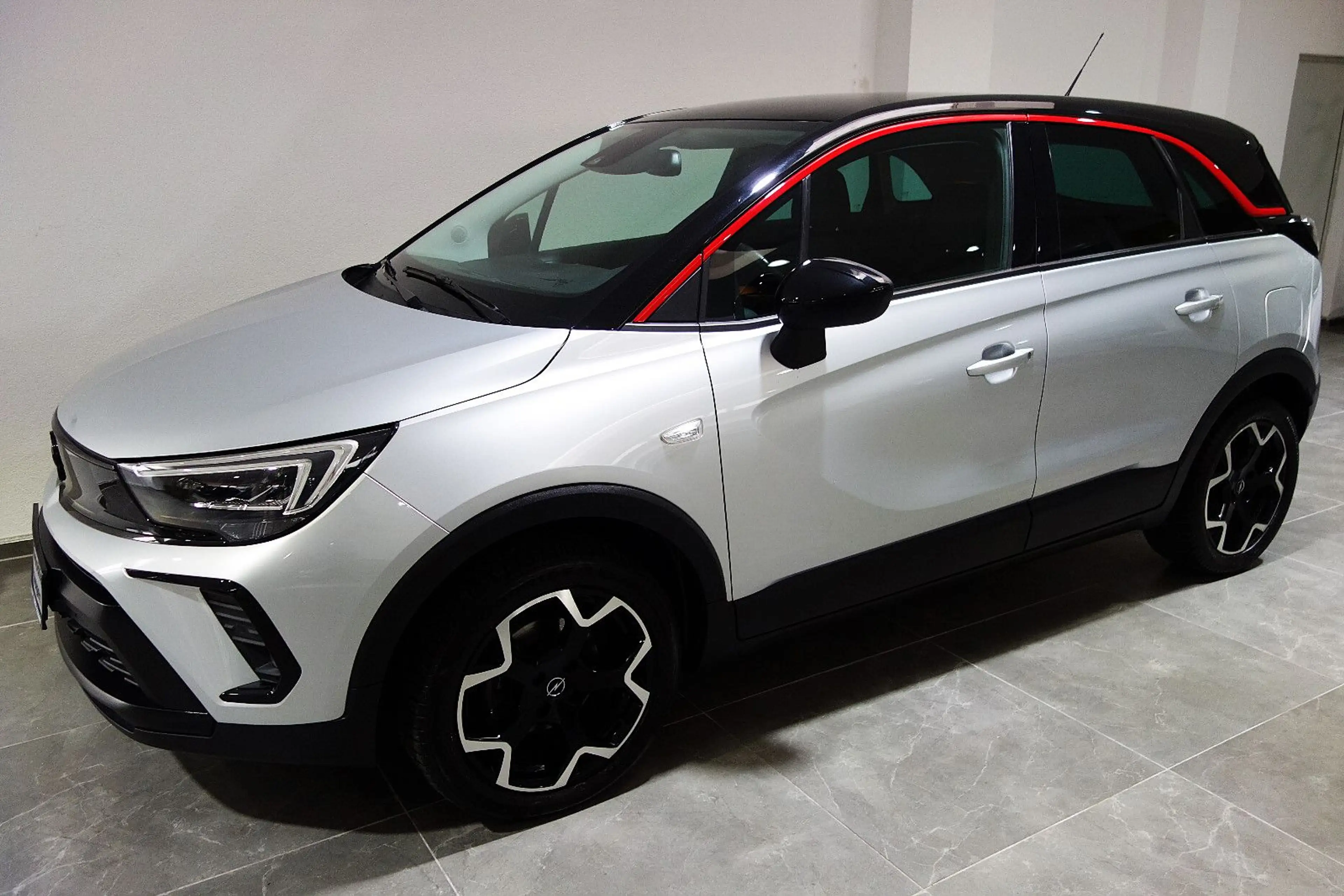 Opel Crossland X Crossland 1.2 GS Line high gloss Autom/LED/Navi — photo 6
