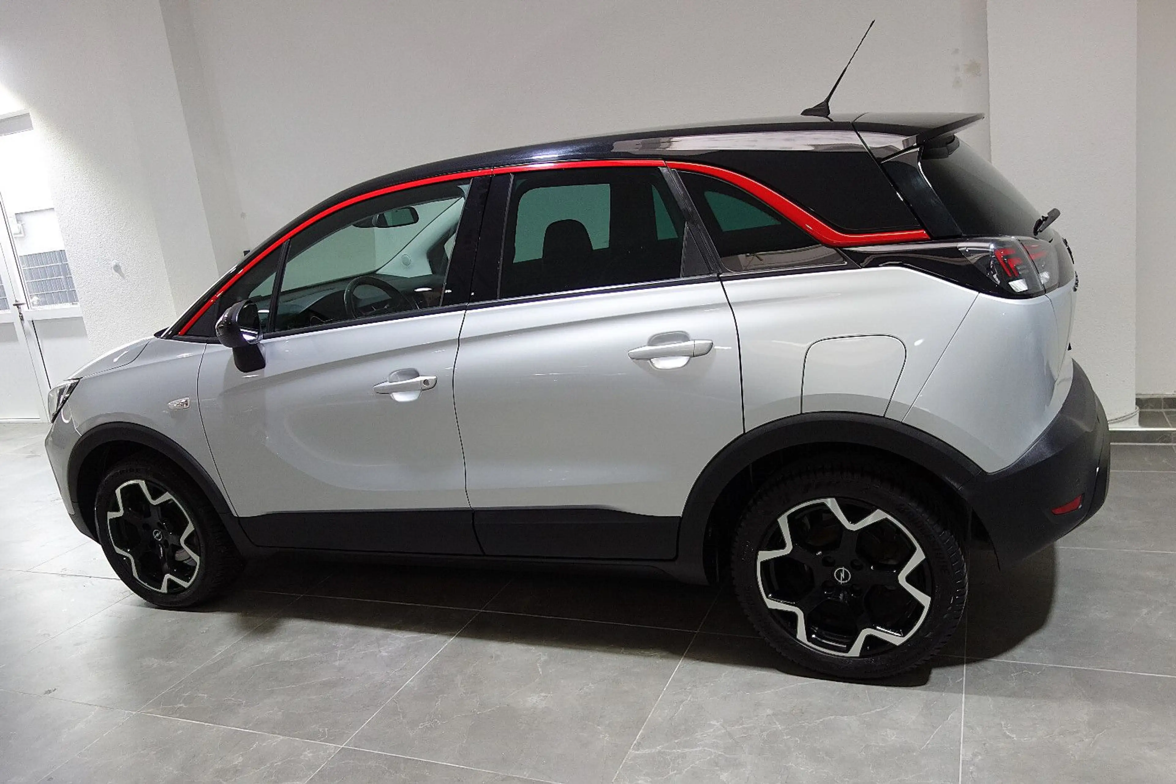 Opel Crossland X Crossland 1.2 GS Line high gloss Autom/LED/Navi — photo 7