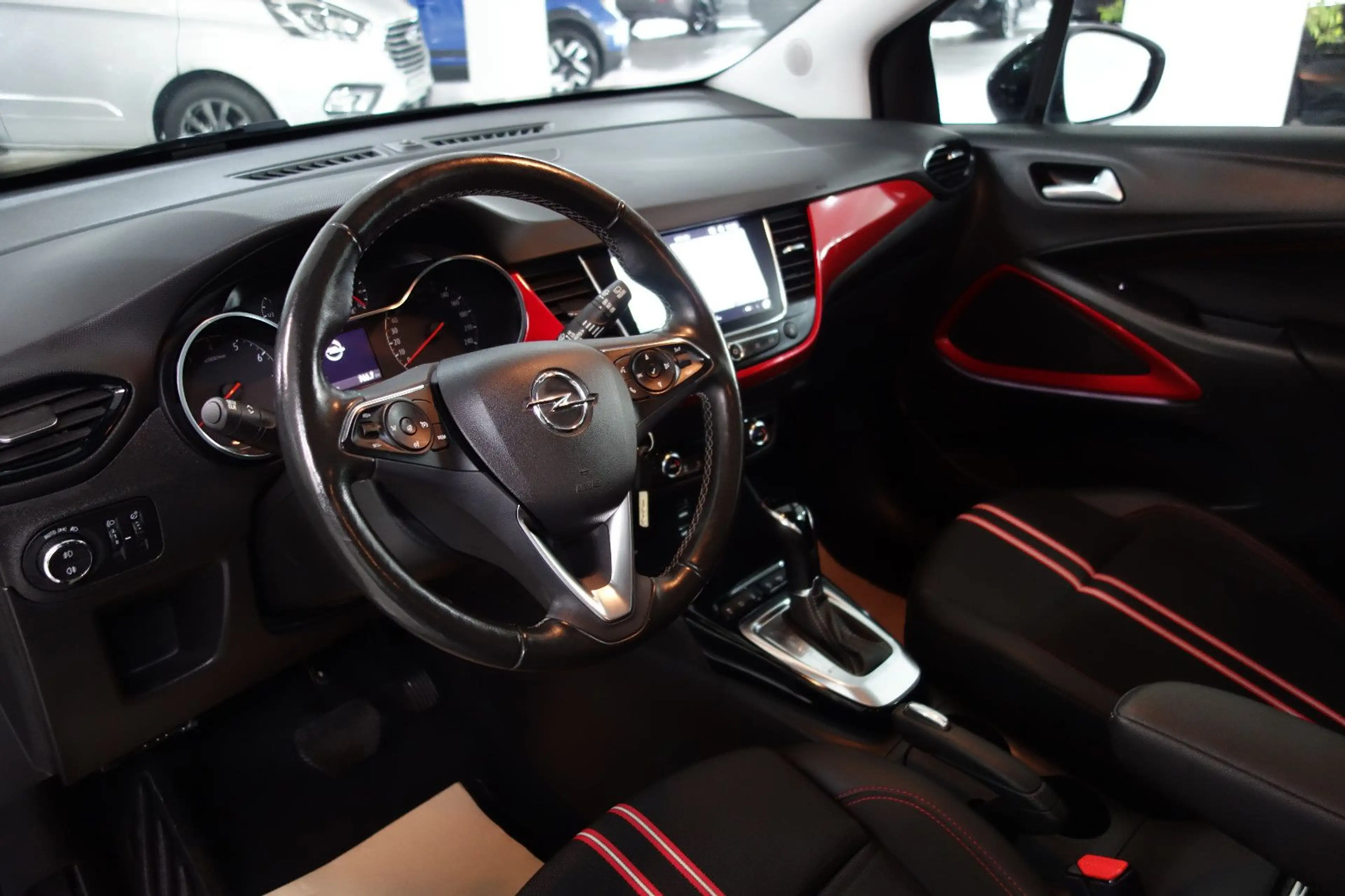 Opel Crossland X Crossland 1.2 GS Line high gloss Autom/LED/Navi — photo 14