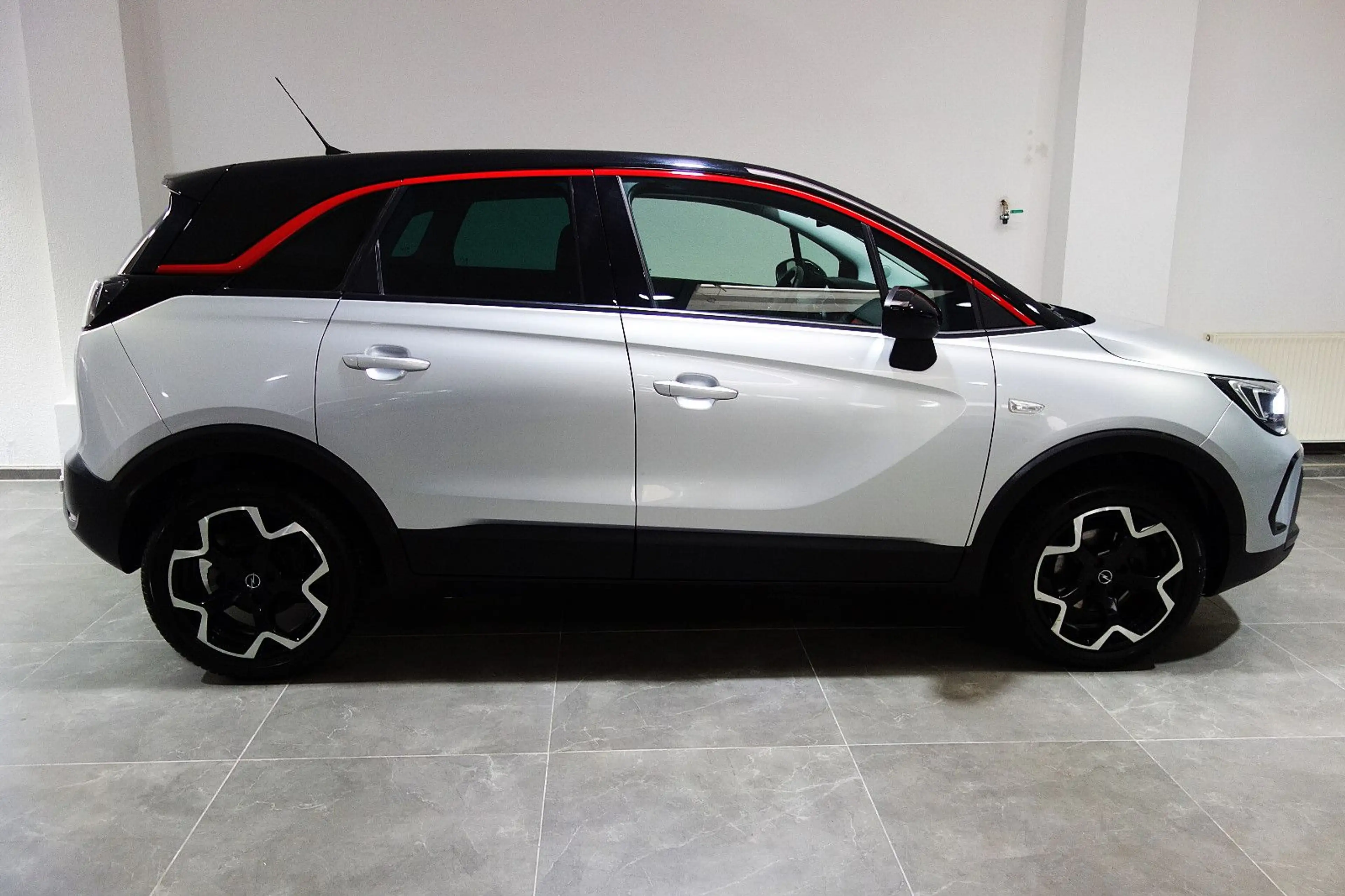Opel Crossland X Crossland 1.2 GS Line high gloss Autom/LED/Navi — photo 3
