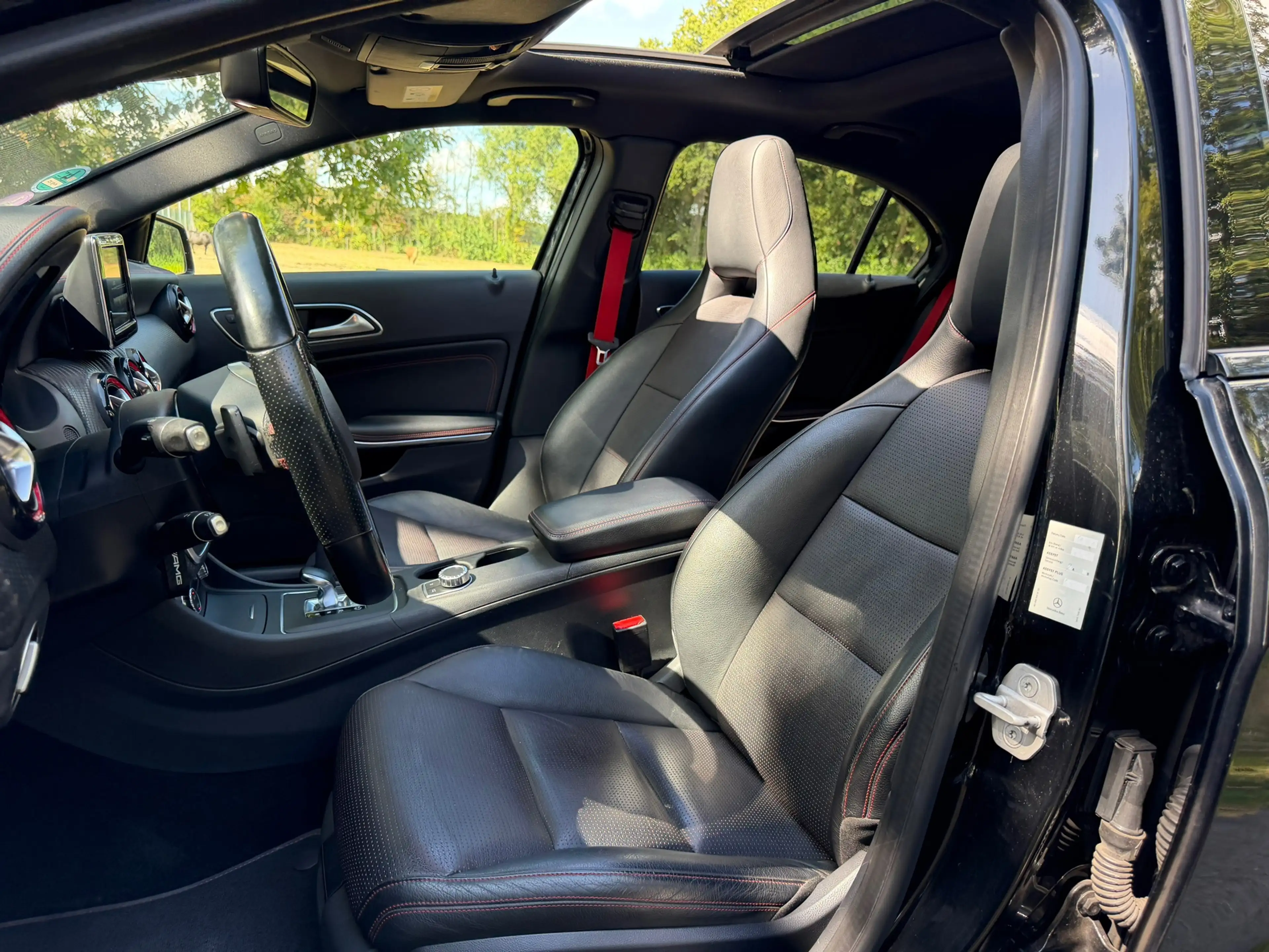 Mercedes-Benz A 45 AMG 4MATIC | Pano + Harman/kardon + Spoiler Nu € 19.97 — photo 10