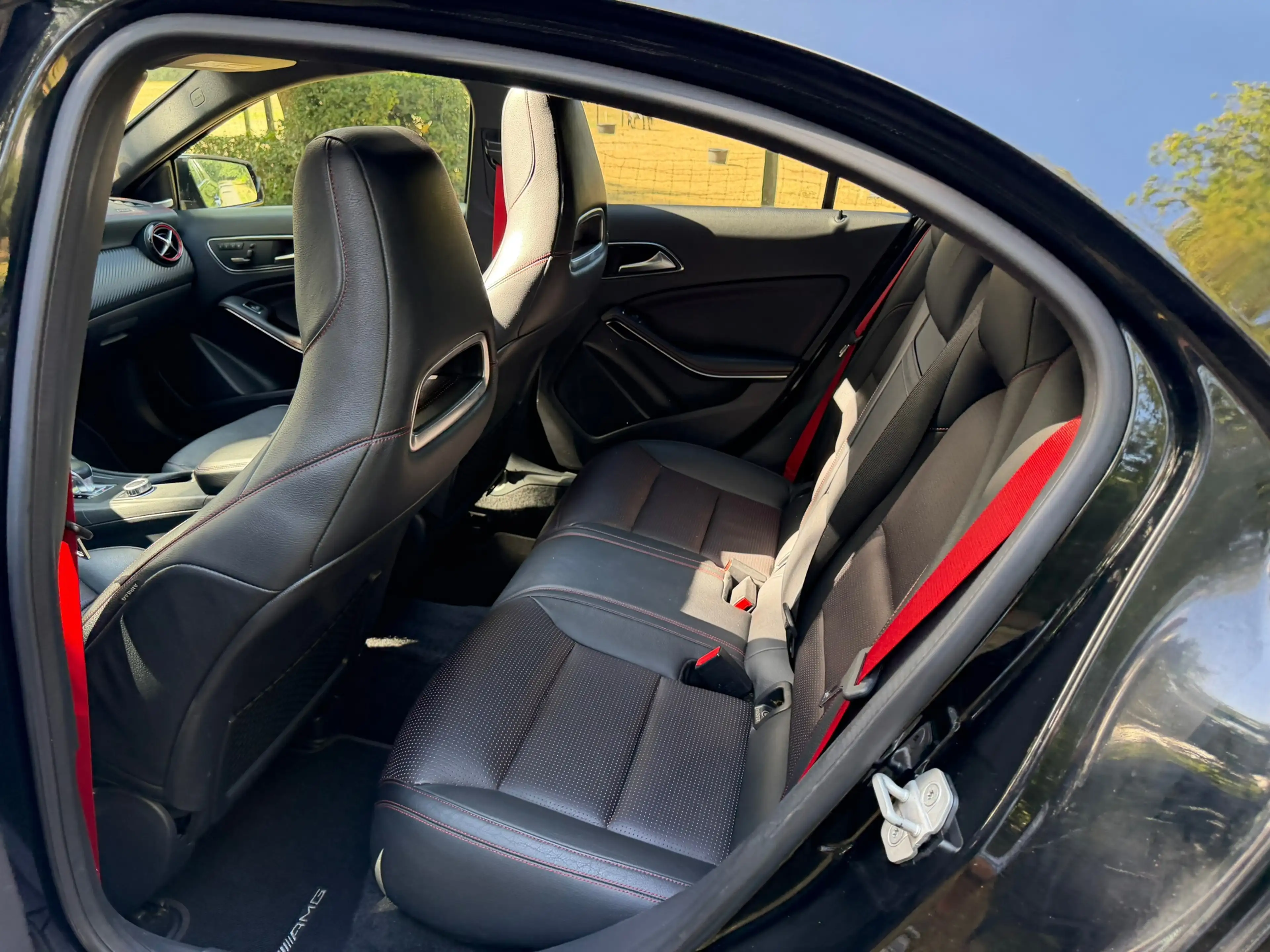 Mercedes-Benz A 45 AMG 4MATIC | Pano + Harman/kardon + Spoiler Nu € 19.97 — photo 9